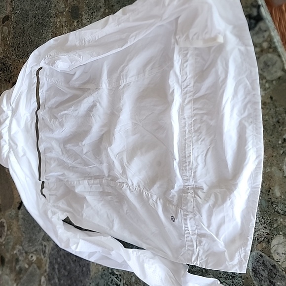 Lululemon Miss Misty II Windbreaker - Picture 7 of 9